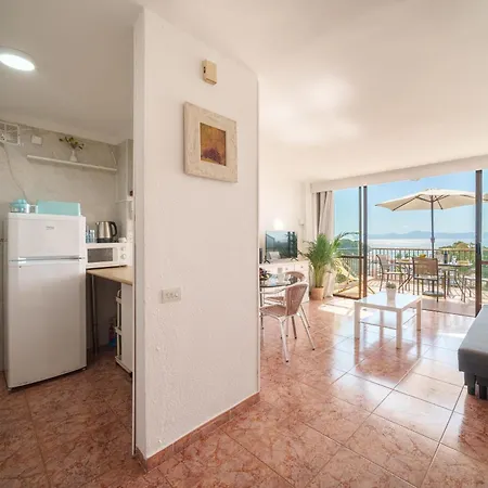 The Shell Ll New At The Beach, With Sea Views And Swimming Pool Lägenhet